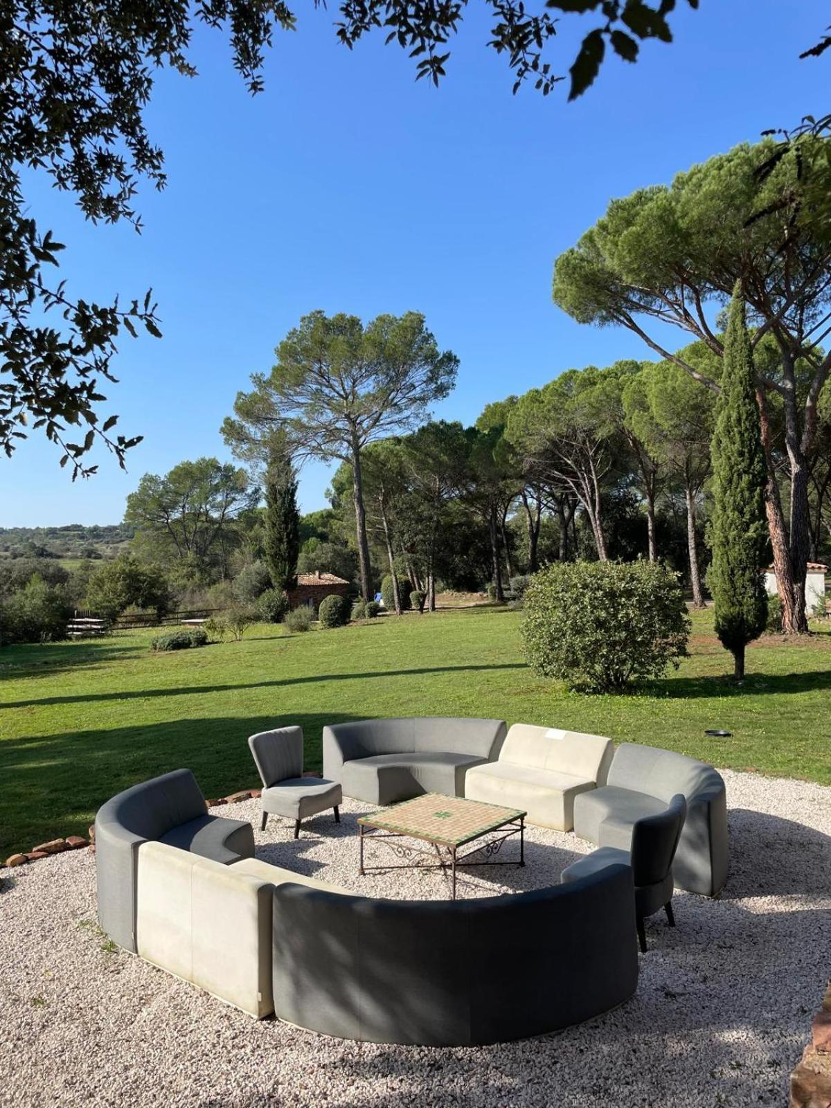 La Villa Le Cannet-des-Maures Exteriér fotografie